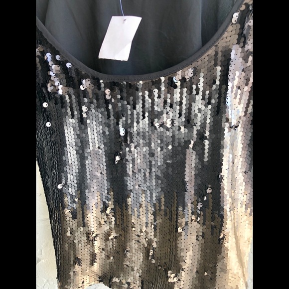 NWT Charlotte Russe sequence top - Picture 2 of 4